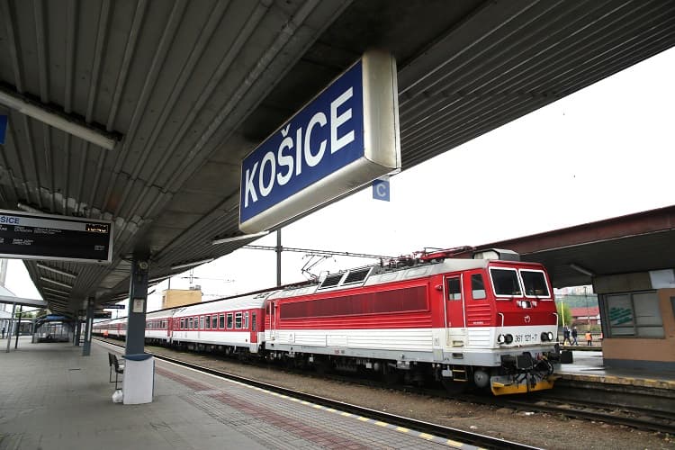 Rýchliky medzi Zvolenom a Košicami jazdia podľa nového grafikonu s časovým posunom zhruba o pätnásť minút