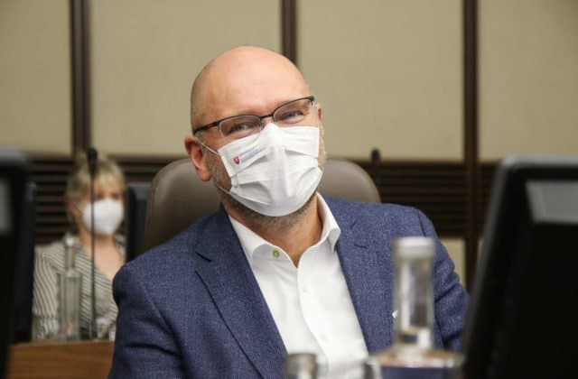 Sulíkova výzva na vrátenie dotácií na nájomné sa zdá byť úspešná, žiadatelia odovzdali už tisíce eur