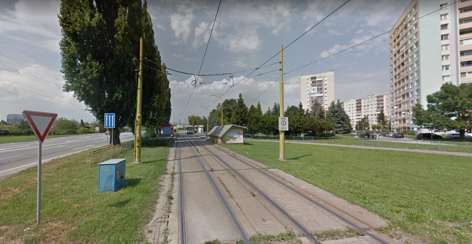 Búrka spôsobila Jazerčanom ďalšie obmedzenie električkovej dopravy