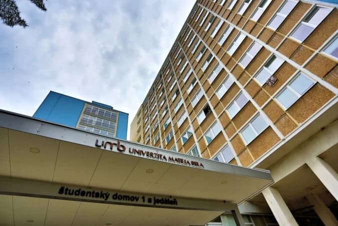 Na internátoch zatiaľ neplánujú rozdeľovať vysokoškolákov na očkovaných a neočkovaných