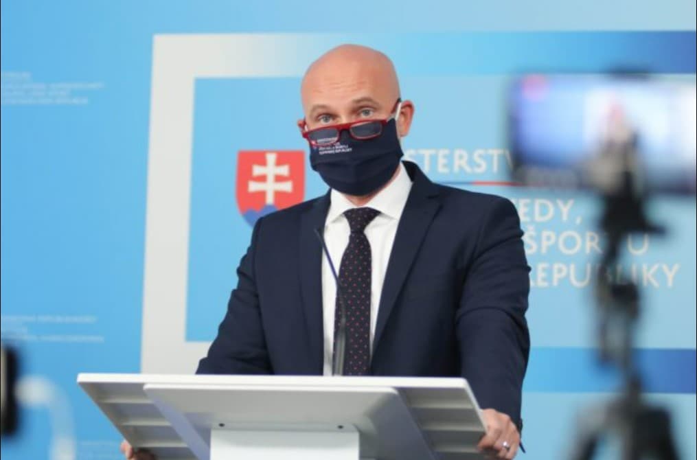 Vysoké školy budú môcť fungovať len v režime OP