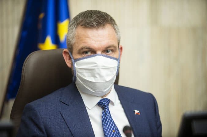 Pellegrini na sociálnej sieti informoval, že má COVID-19