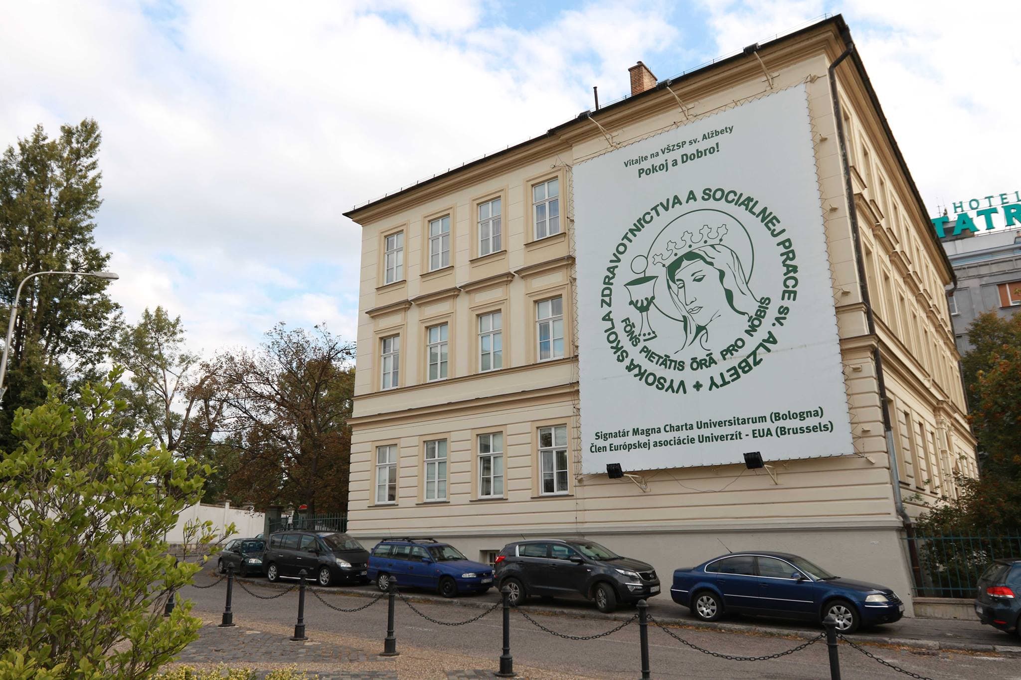 Zníženie rozpočtu pre vysoké školy môže mať vážne hospodárske a sociálne riziká