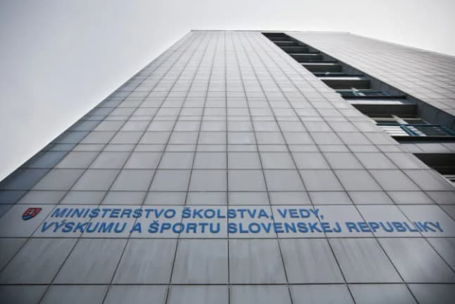 Rezort školstva a akademické senáty nebudú môcť svojvoľne menovať ľudí do správnej rady