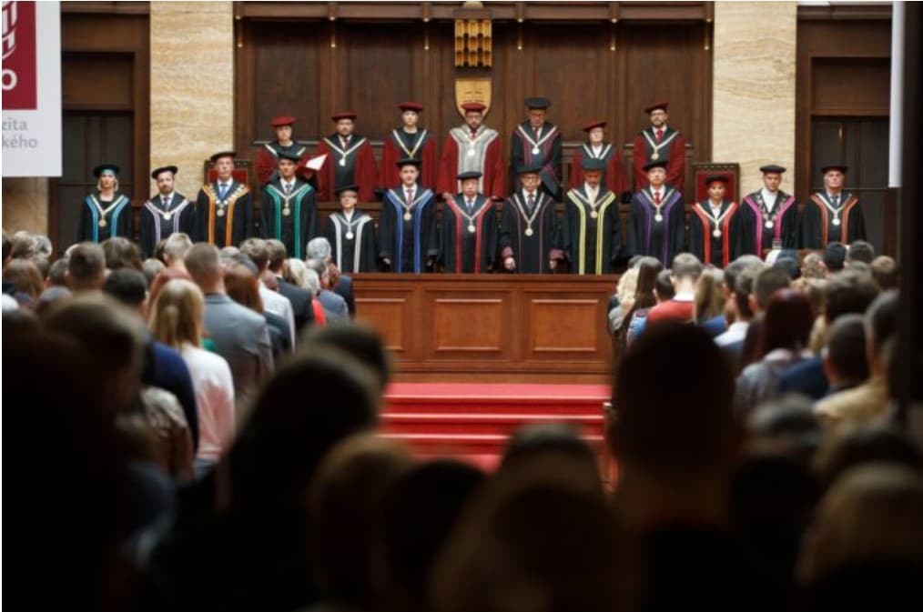 Rada vysokých škôl SR vyzvala akademickú obec aj verejnosť k podpore zachovania akademickej samosprávy