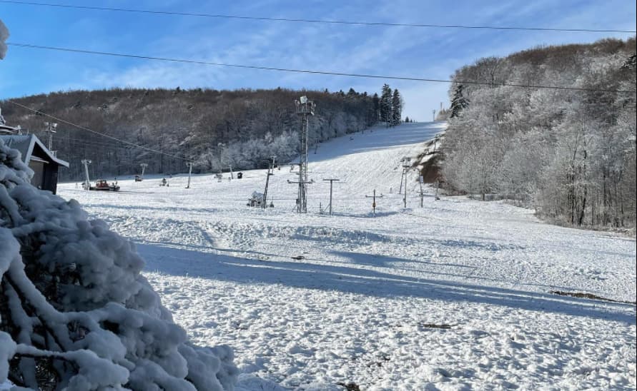 Lyžiarske stredisko Jahodná víta možnosť spustiť prevádzku vlekov