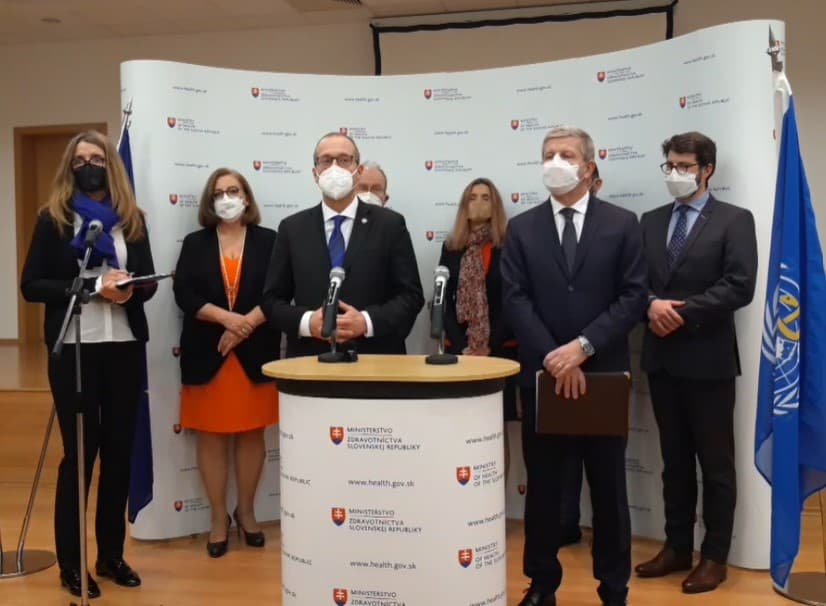 K otázke navyšovania platov v zdravotníctve sa má premiér vyjadriť v najbližších týždňoch
