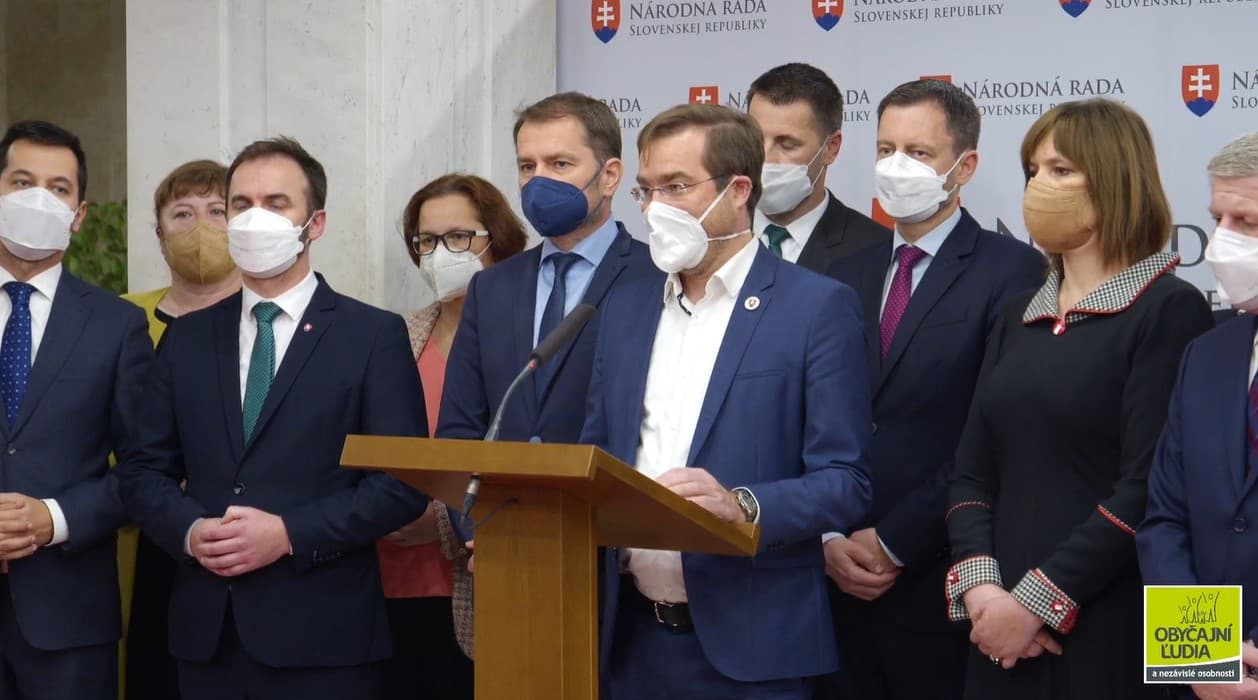 Úspešný deň pre Slovensko! Parlament schválil reformu nemocníc a štátny rozpočet. KEDY nastanú prvé zmeny?
