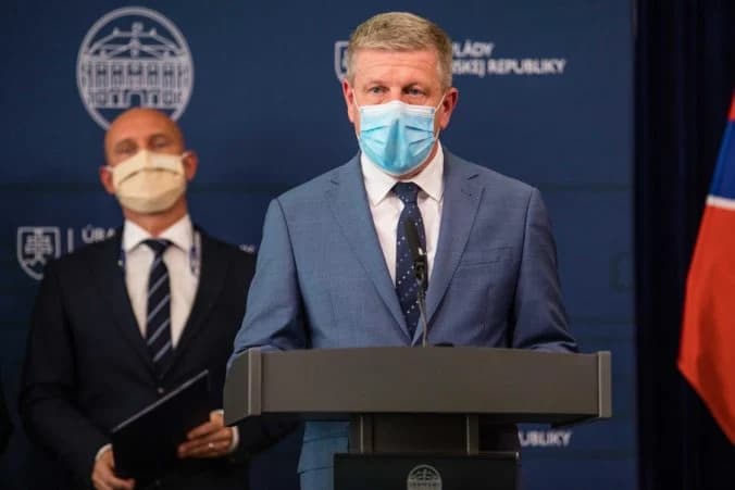 Rezorty zdravotníctva a školstva nebudú k núdzovým zdravotníckym zariadeniam predkladať legislatívne návrhy zmien