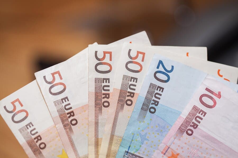 Zamestnávatelia môžu od 1. apríla žiadať o podporu v čase skrátenej práce