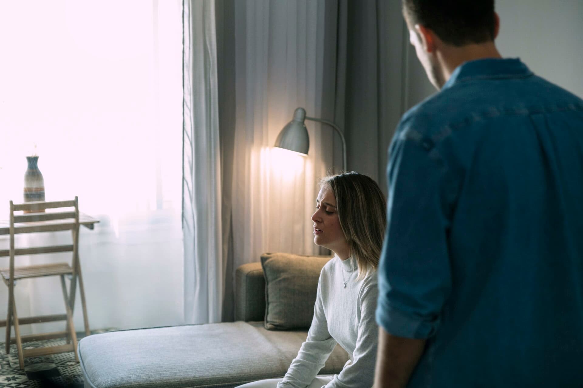 Gaslighting je nebezpečná forma manipulácie. TAKTO zistíte, či s vami partner manipuluje