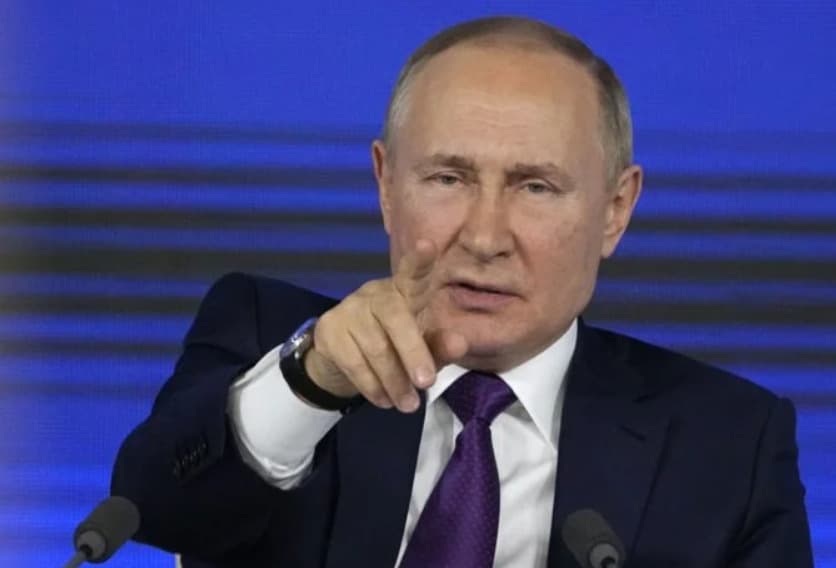 Ruský oligarcha vypísal odmenu vo výške 1 000 000 dolárov za Putinovu hlavu