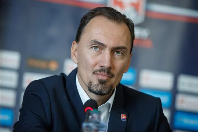 Šatan verí, že jedna vlna zdvihne všetky lode a slovenský hokej sa začne posúvať vpred