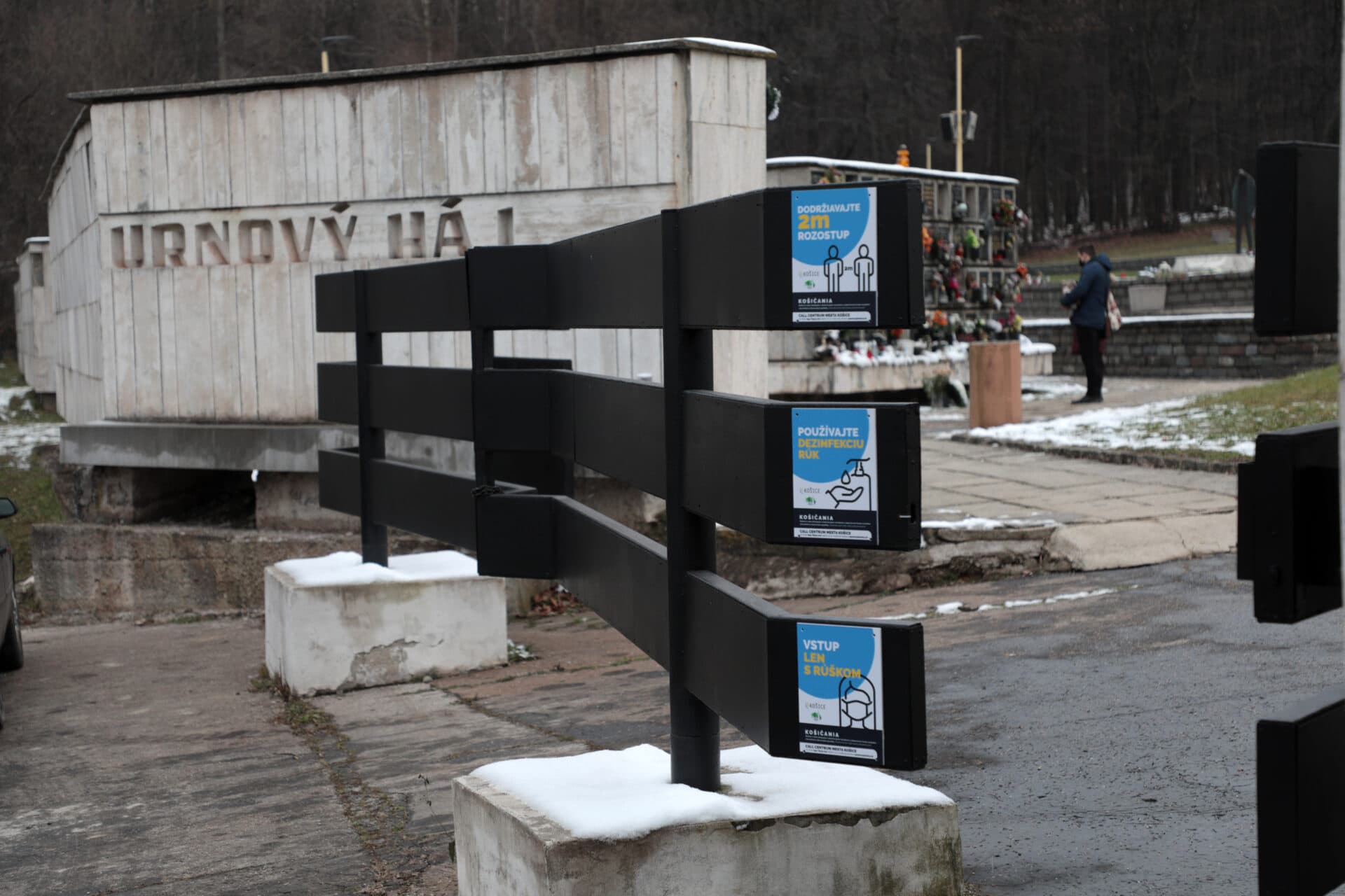 V košickom krematóriu sa zrútila časť strechy. Smútočné obrady sa pre havarijný stav strechy nevykonávajú
