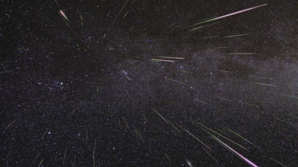 V nadchádzajúcich týždňoch bude na oblohe možné sledovať dva meteorické roje