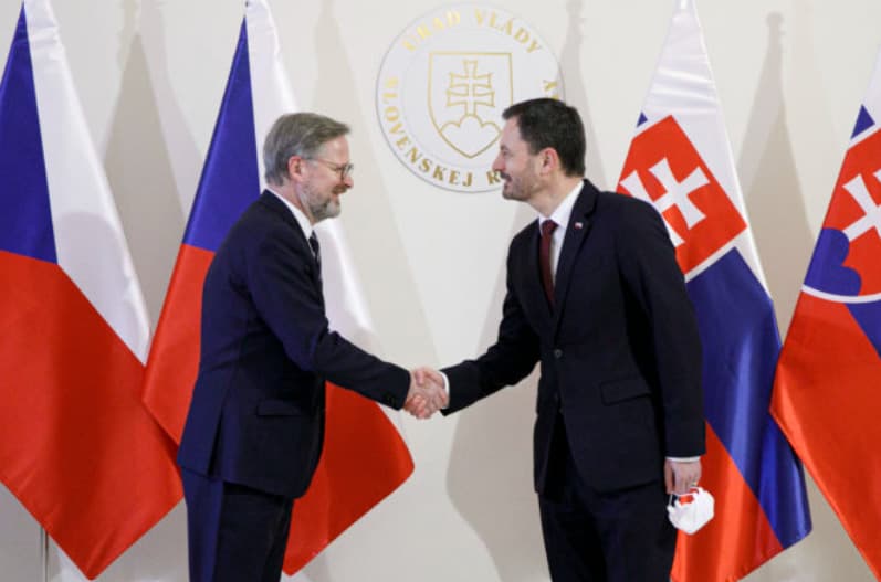 Slovenský vzdušný priestor budú chrániť české stíhačky