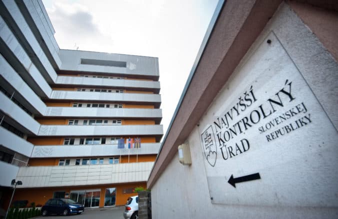 Najvyšší kontrolný úrad registruje za prvý polrok takmer 400 podnetov od občanov