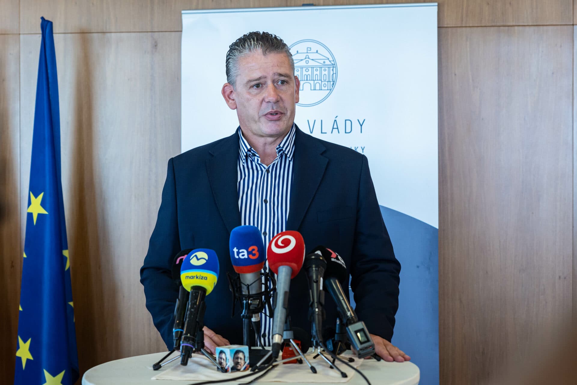 Energetickou krízou by sa mala zaoberať špeciálna pracovná skupina, uviedol Mikulec