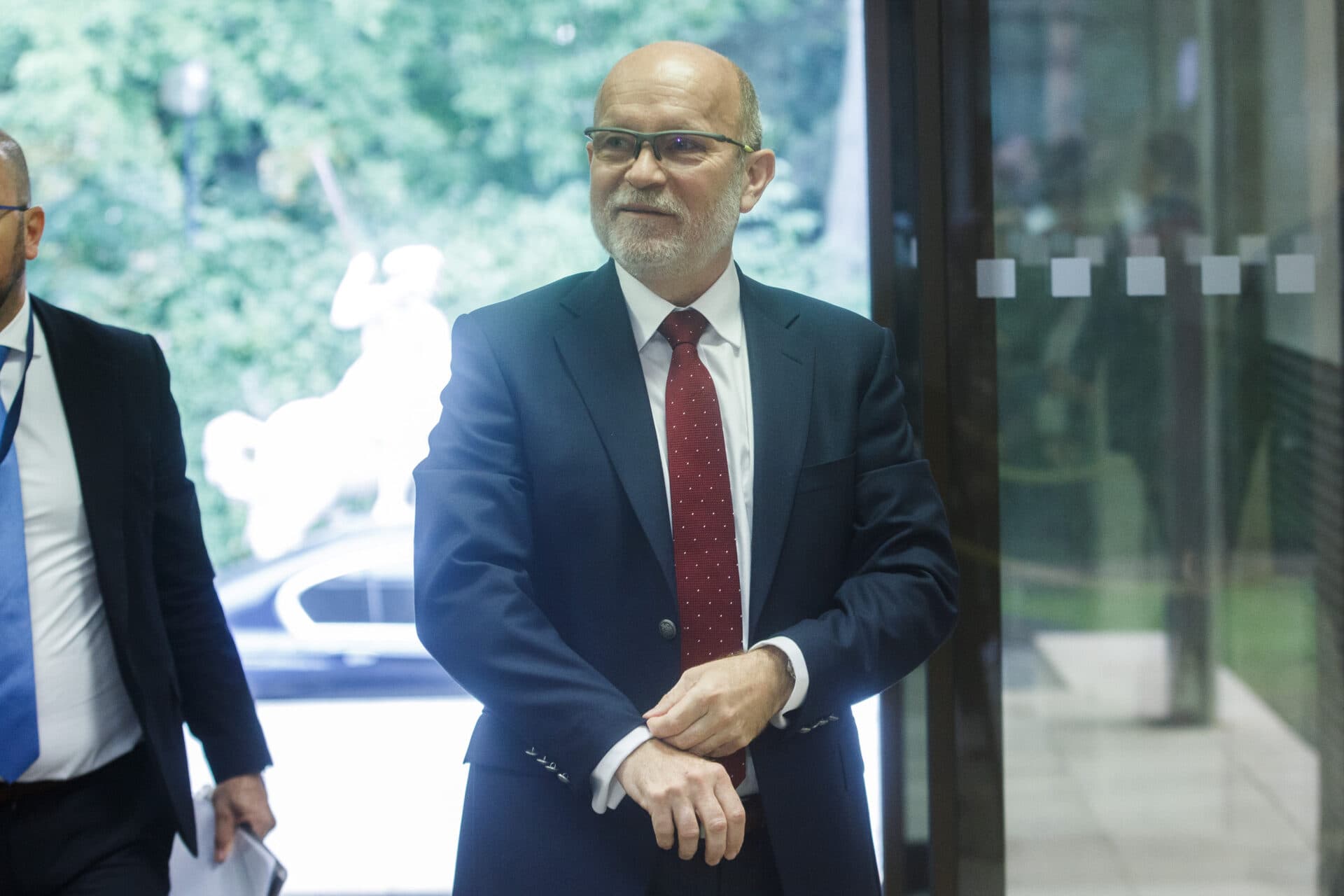 Čaká nás dlhšie obdobie utlmeného hospodárskeho rastu, vyššia inflácia i nedostatok palív, tvrdí Káčer