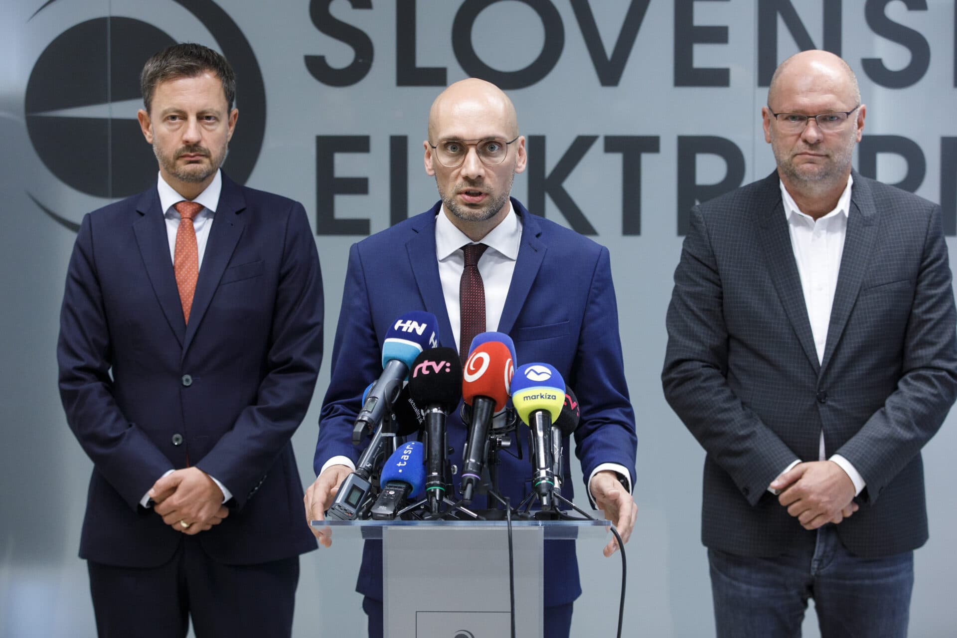 Opatrenia na boj s drahými energiami stále neschválili, čaká nás však šetrenie