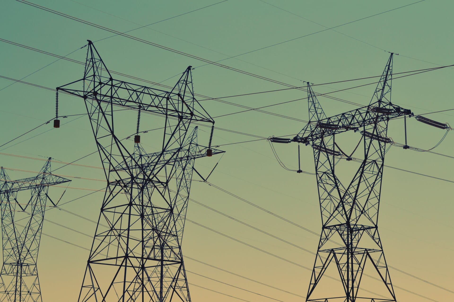 Kabinet schválil prvé novely zákonov v boji proti drahým energiám