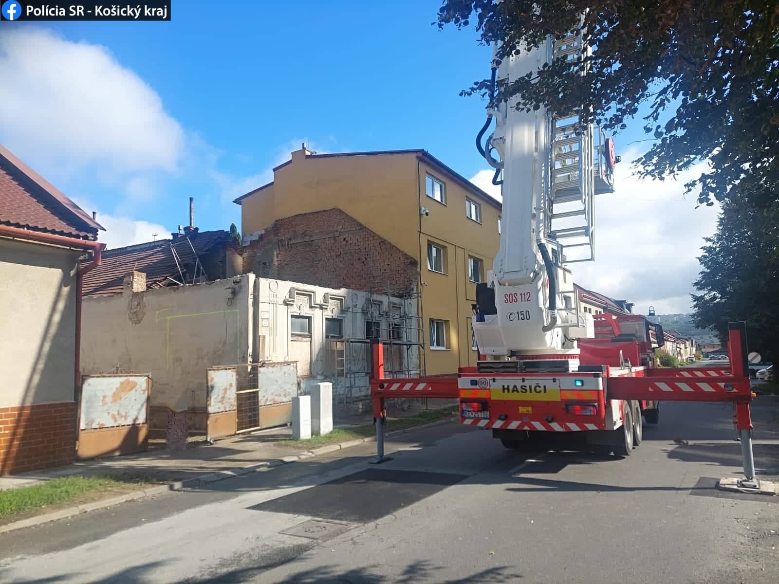 V Košiciach sa prepadla strecha! Jeden robotník neprežil (FOTO)