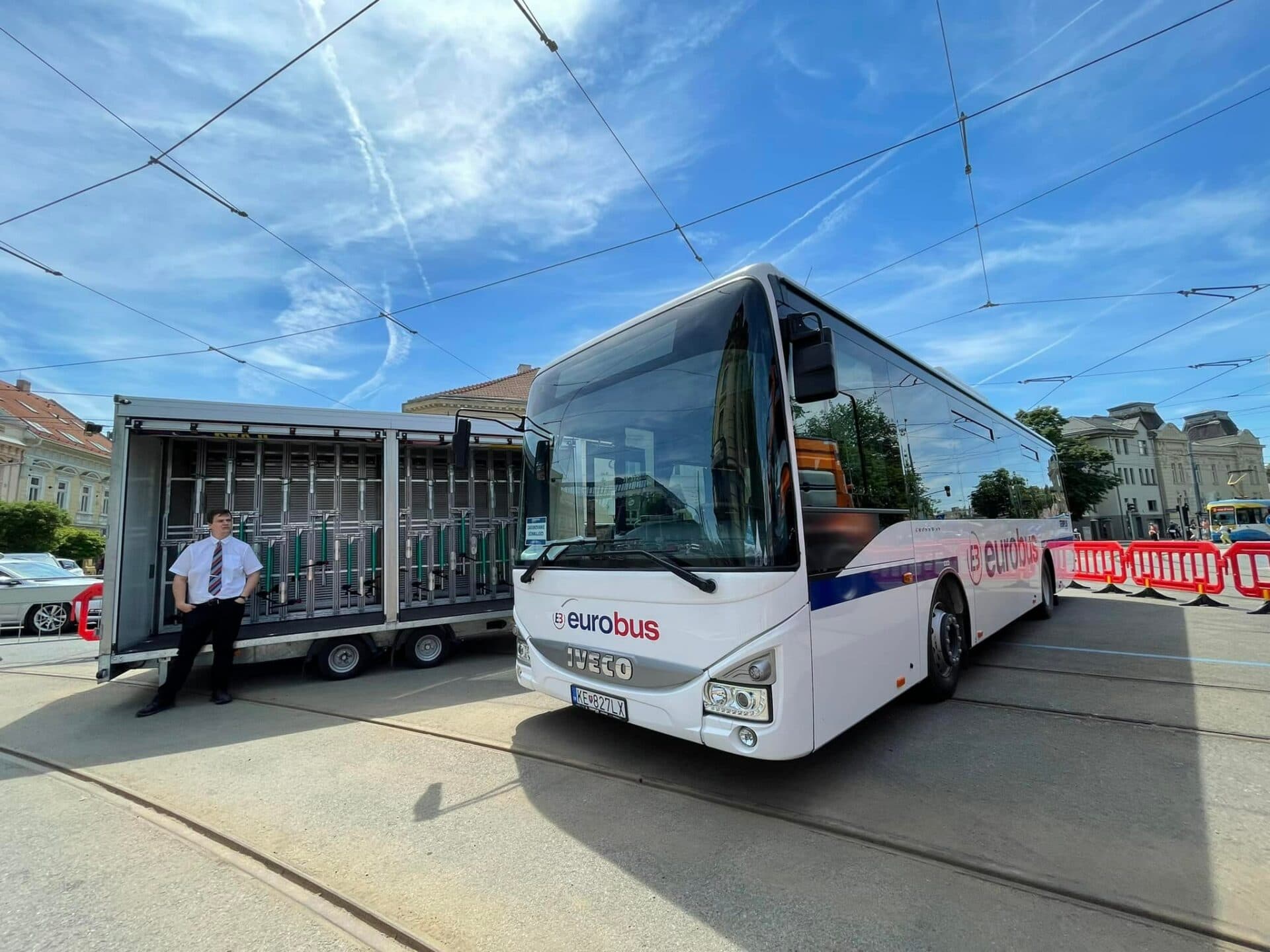 Prímestské autobusové spoje budú jazdiť v prázdninovom režime