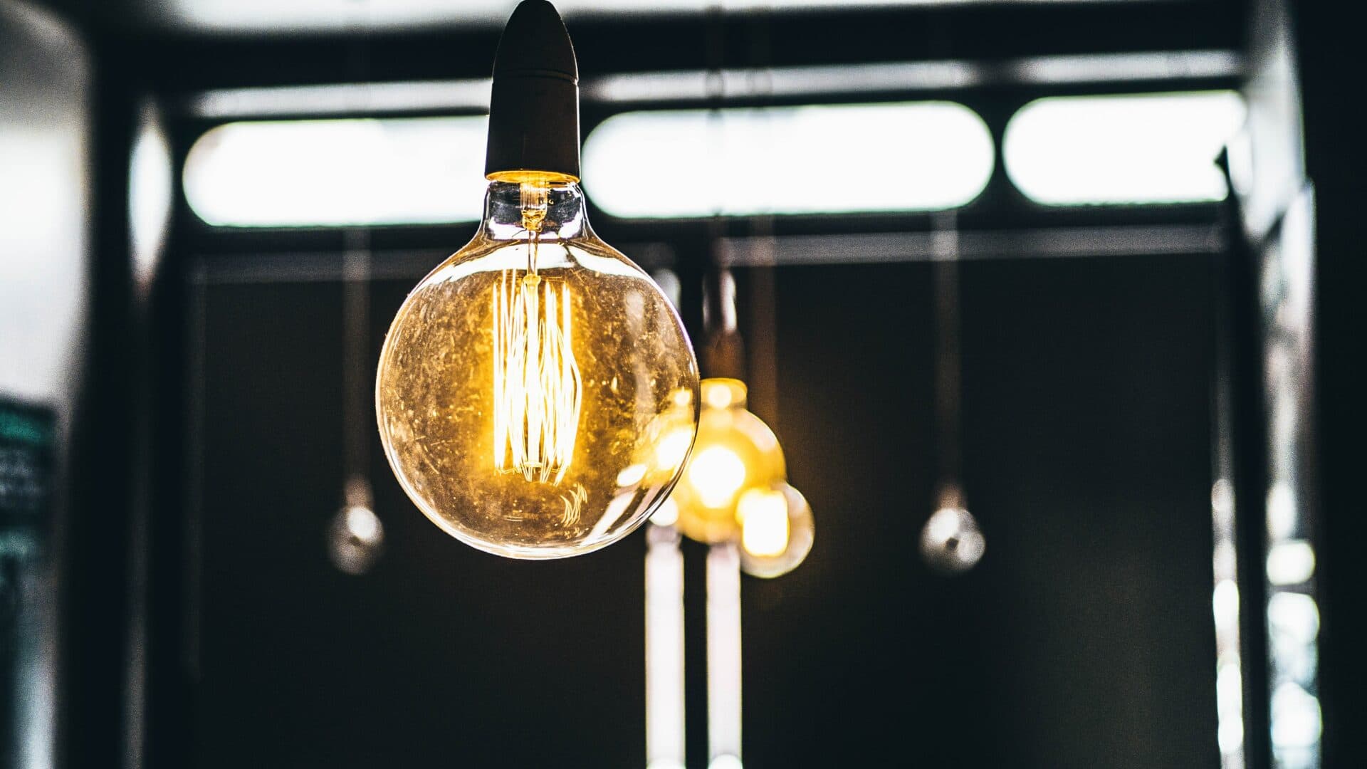 Pomoc samosprávam v boji s drahými energiami je tiež podmienená schválením budúcoročného rozpočtu