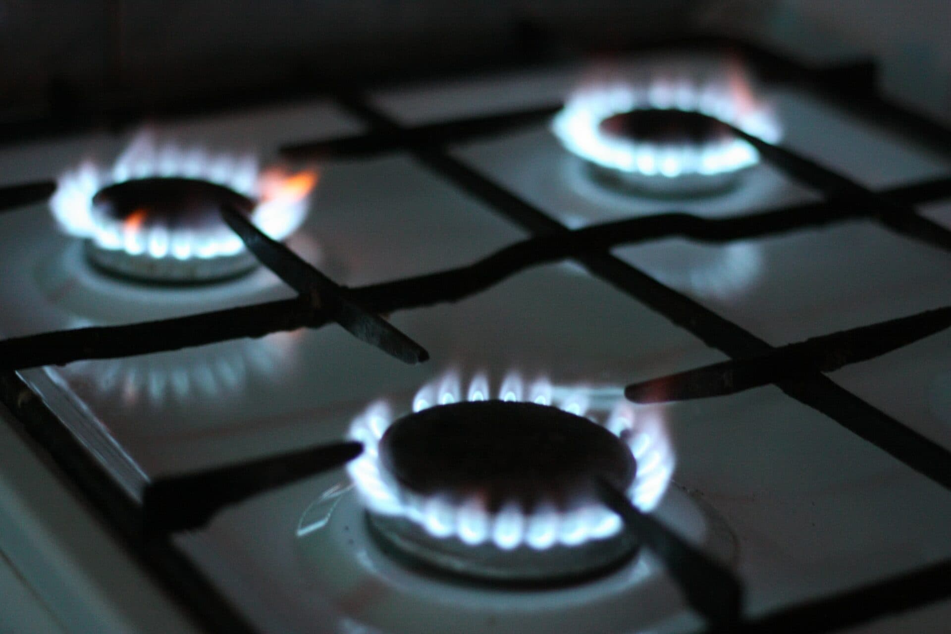 Takto vyzerajú ceny energií a nové tarify pre domácnosti od januára 2025