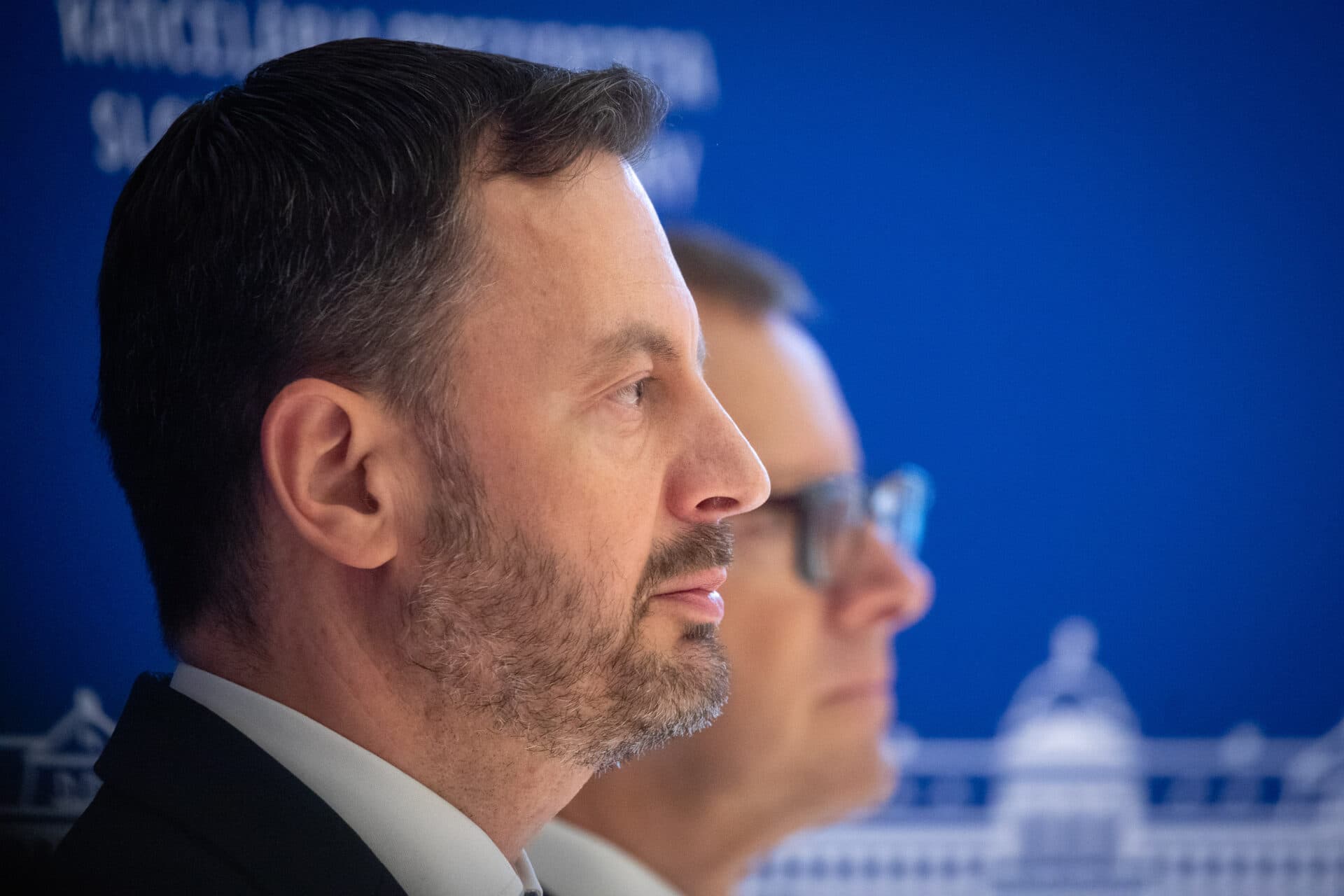 HEGER začína zbierať podpisy na novú 76-ku u poslancov OĽaNO a Sme rodina