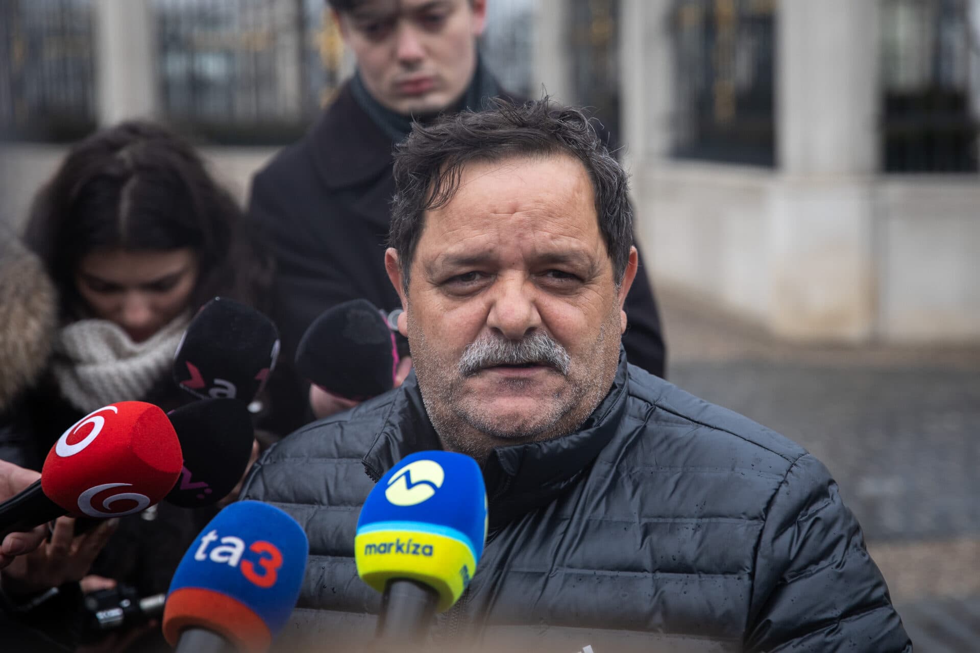 Rómovia plánujú protesty proti Mariánovi Kotlebovi