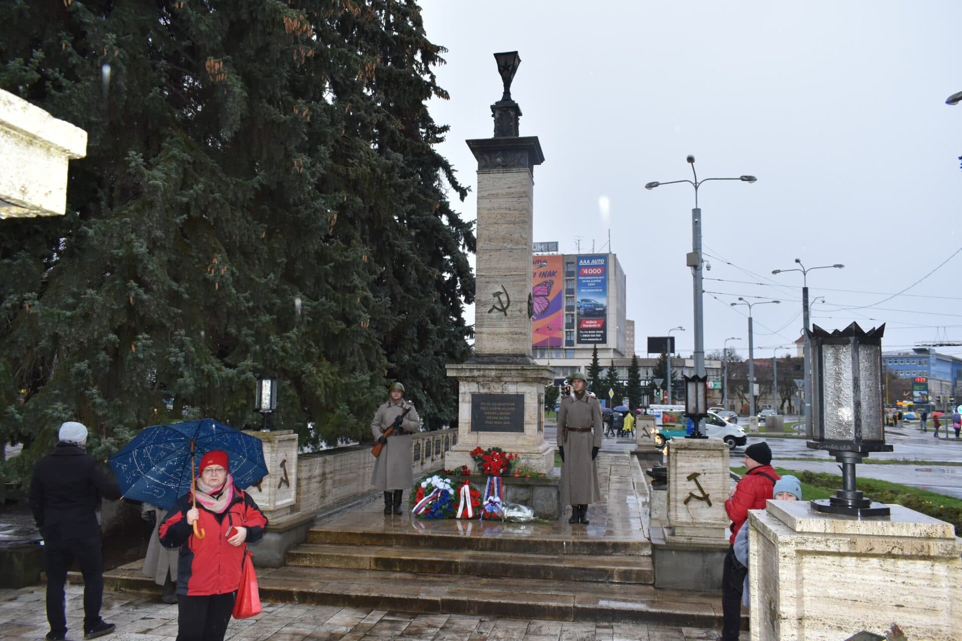 Košice chcú odstrániť komunistické symboly z Pamätníka sovietskych vojakov