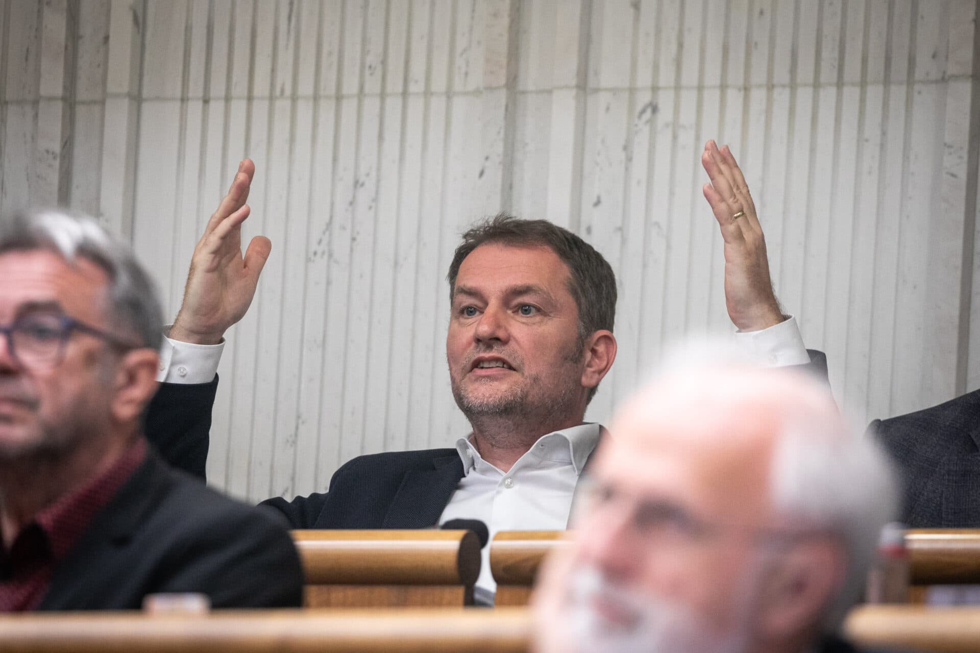Matovič vyzýva na nerušenie 200-eurového príspevku na dieťa