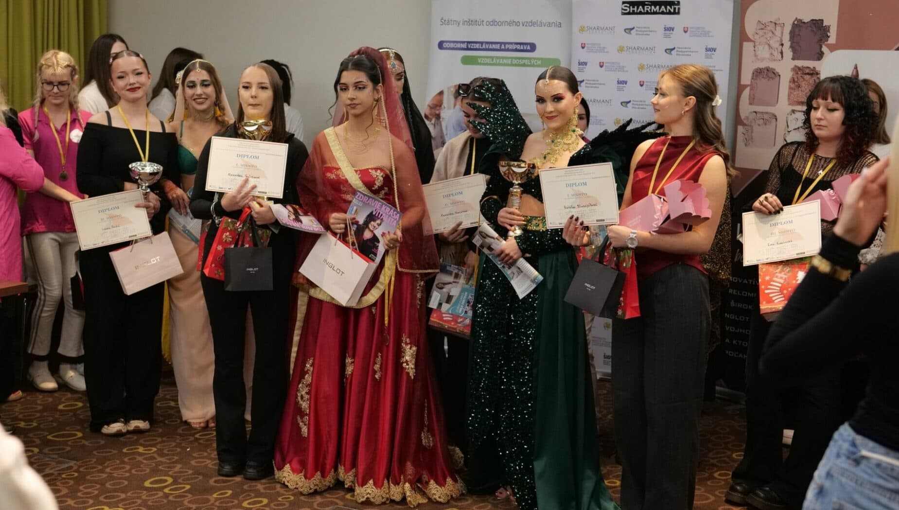 Majsterkou SR vo vizáži je Košičanka z SOŠ beauty služieb