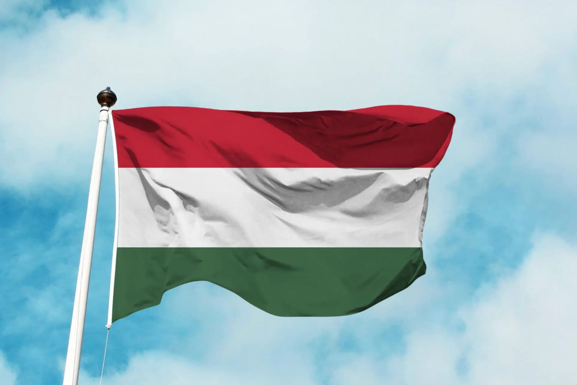 Prieskum: Maďarská menšina na Slovensku preferuje Viktora Orbána pred Péterom Magyarom