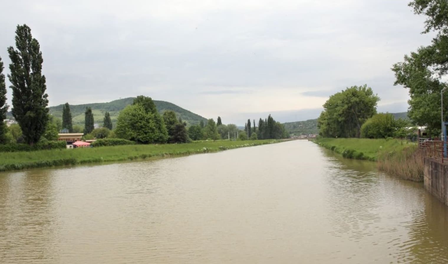Fotografia k článku SHMÚ vydalo výstrahu pred povodňami pre ďalšie štyri okresy