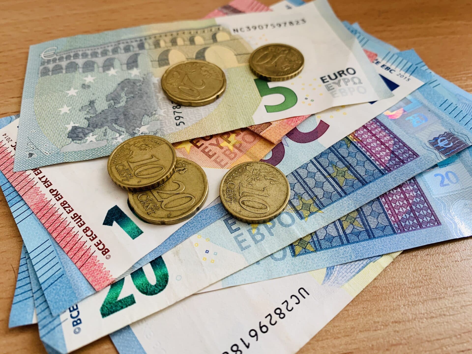 Priemerná starobná penzia na Slovensku dosiahla ku koncu minulého roka 506 eur
