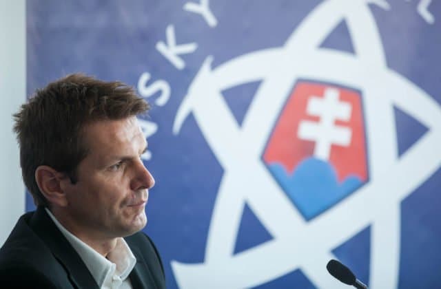 Tréner Tarkovič zverejnil predbežnú nomináciu Slovenska na ME vo futbale (video)