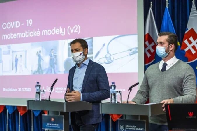 Zdravotnícky analytik by súhlasil s povinným očkovaním, ešte sme však nevyčerpali všetky možnosti
