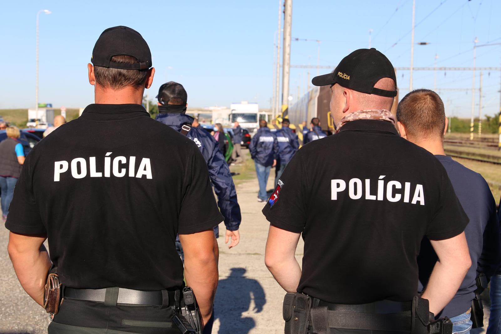 Policajní odborári žiadajú 28-týždňovú otcovskú dovolenku aj pre policajtov