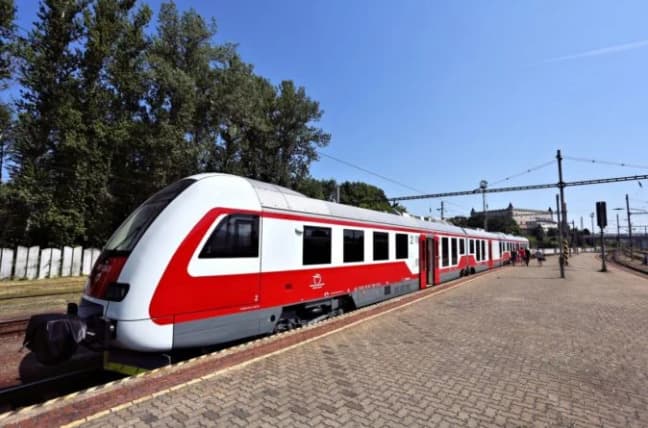 ZSSK podpísala zmluvu s Ministerstvom dopravy a výstavby o financovaní deviatich nových vlakov