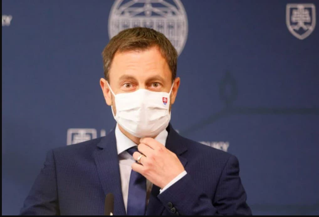 Premiér Heger oceňuje, že aj prezidentka vyzvala ľudí na zjednotenie