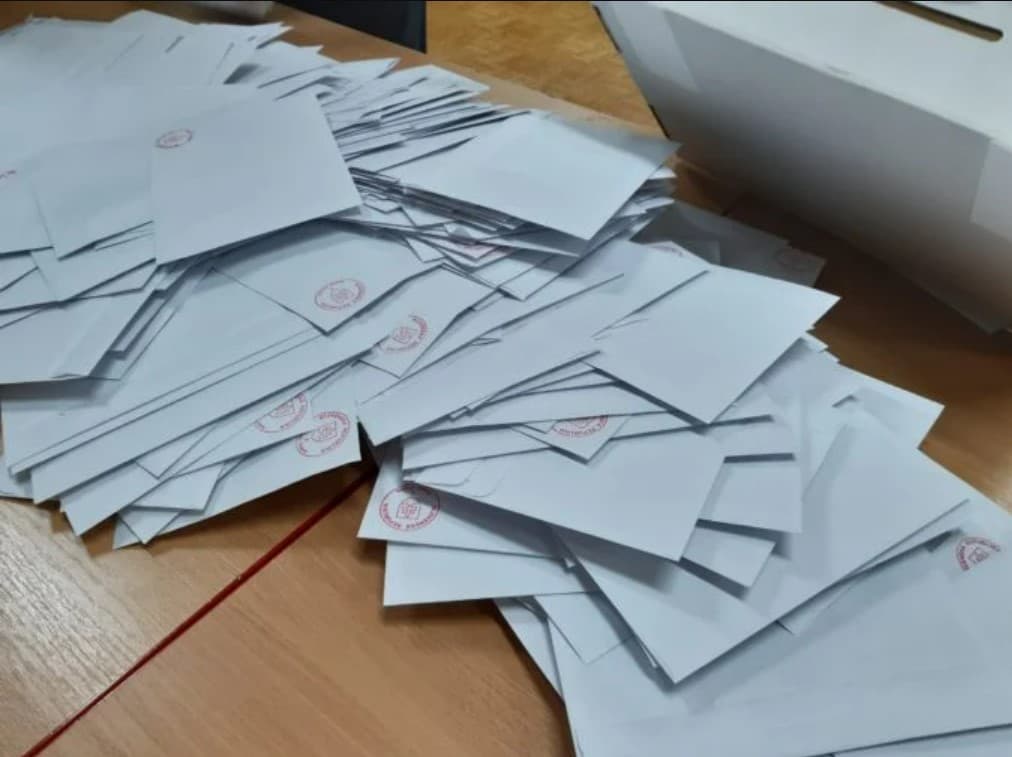 16-roční voliči a hlasovanie poštou. Rezort vnútra plánuje zmeny vo voľbách!