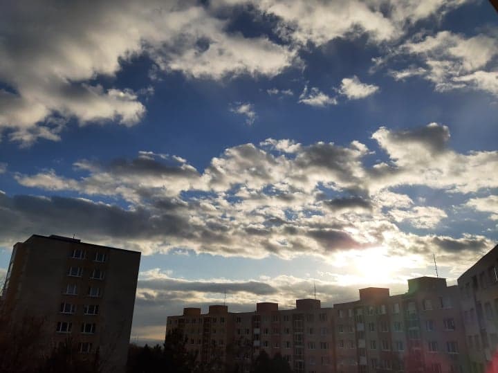 Predpoveď počasia na dnešný deň (12.4.2026)