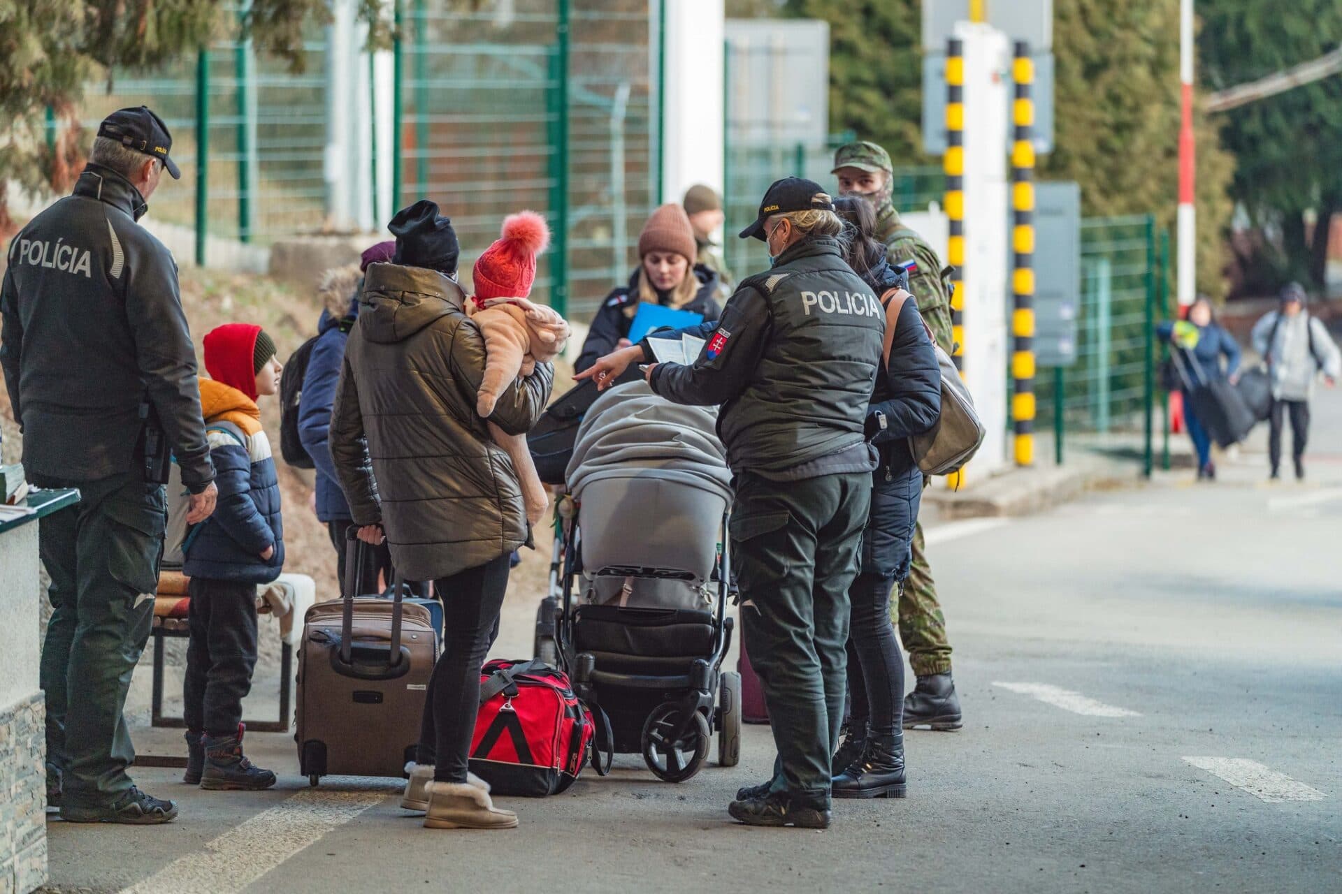 Ukrajinci na Slovensku prinesú štátu viac, než stála pomoc utečencom