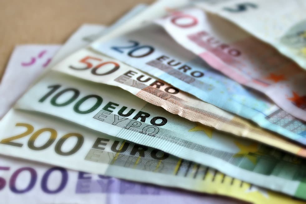 Europarlament schválil nové pravidlá o primeranej minimálnej mzde v únii
