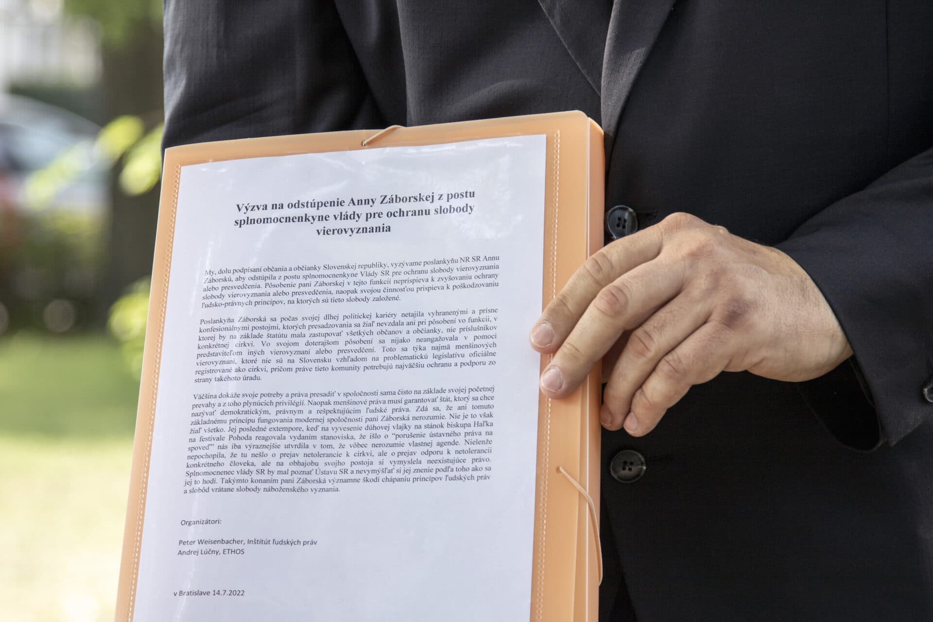 Výzvu na odstúpenie Anny Záborskej podpísalo viac ako 12-tisíc občanov