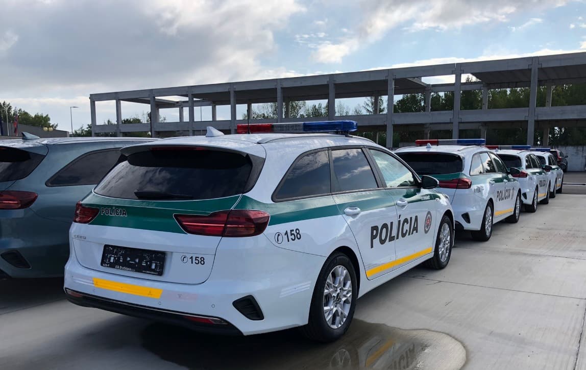 Polícia dostane za peniaze z plánu obnovy viac ako 750 nových áut
