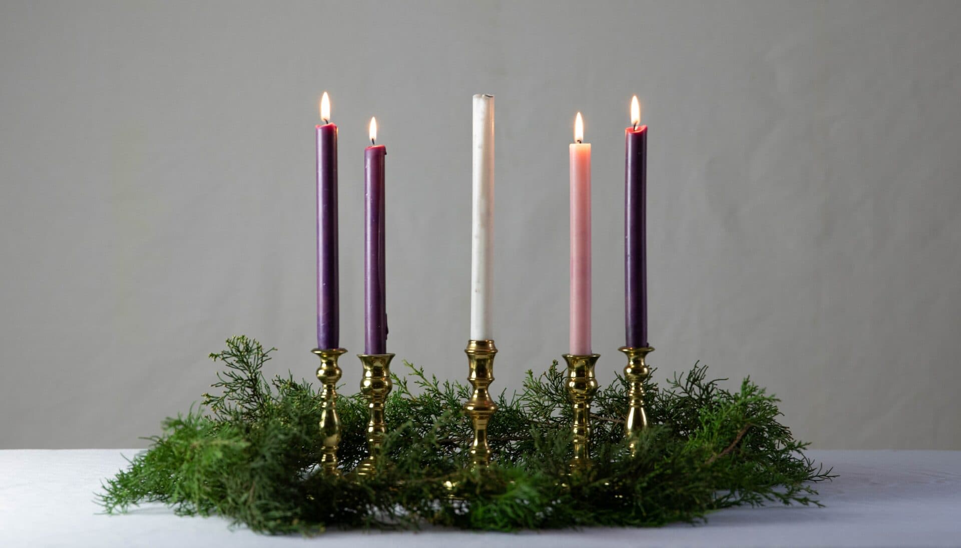 ADVENT sa nezadržateľne blíži! Vedeli ste prečo zapaľujeme adventné sviece?
