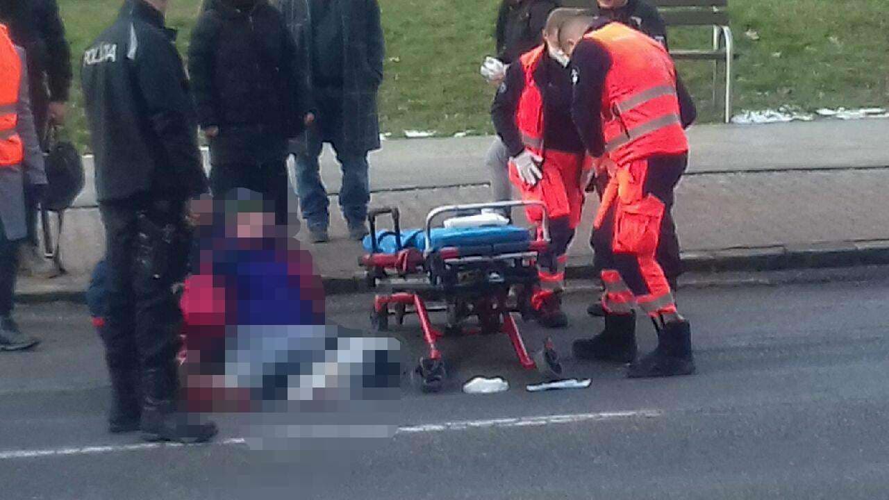 Na Ťahanovciach došlo k hrozivej nehode. Dieťa skončilo pod kolesami